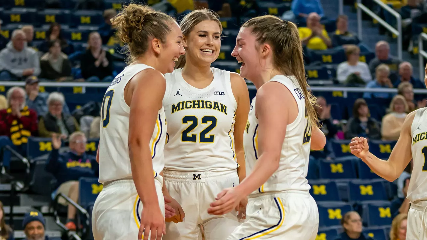 From left: Jordan Hobbs, Chyra Evans, Alyssa Crockett