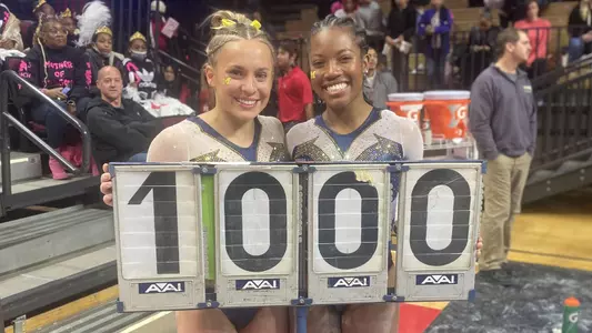 From left: Abby Heiskell, Sierra Brooks