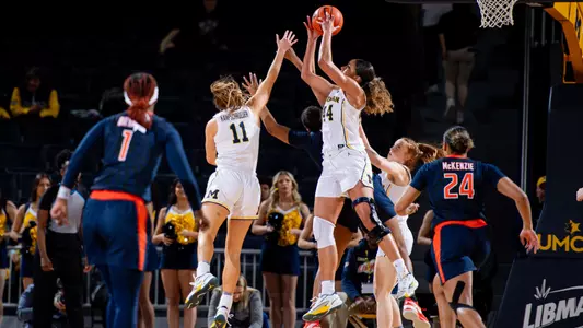 L-R Greta Kampschroeder, Cameron Williams