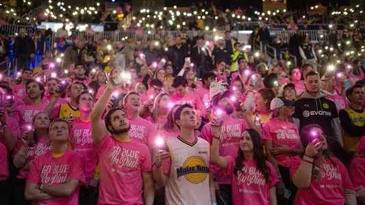 Men's Basketball Fans Pink Game