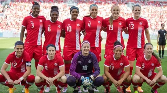 Shelina Zadorsky (4)