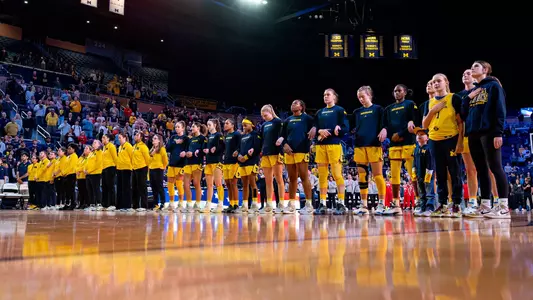 Women's Basketball Pregame Lineup