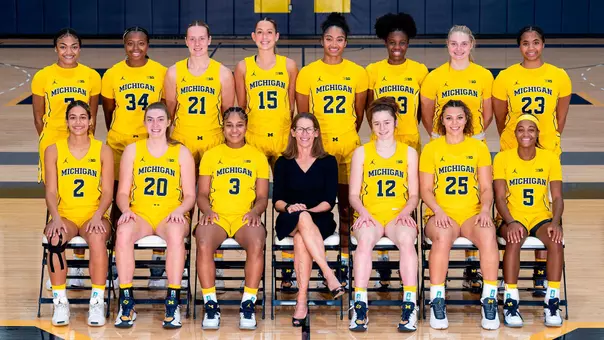 Women's Basketball 2025-26 Team Photo