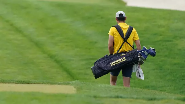 Men's Golf Carrying the Bag