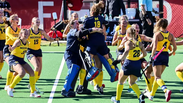 Field Hockey Team Celebration 2025 Big Ten Tournament (Gracie Farrall/Big Ten Conference)