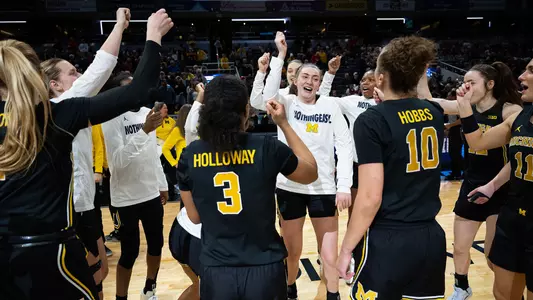 Women's basketball team huddle pregame