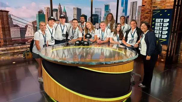 New York Career Venture - Get Up! Set (Julie Fielding)