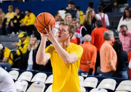 03/02/25 2024-25 Men’s Basketball vs. Illinois
BKM25
Loss 93-73