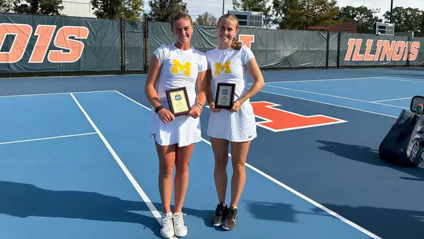 Reese Miller, left, and Piper Charney (Illinois Athletics)