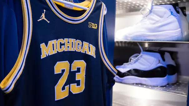 Michigan Men's Basketball Jersey in Locker