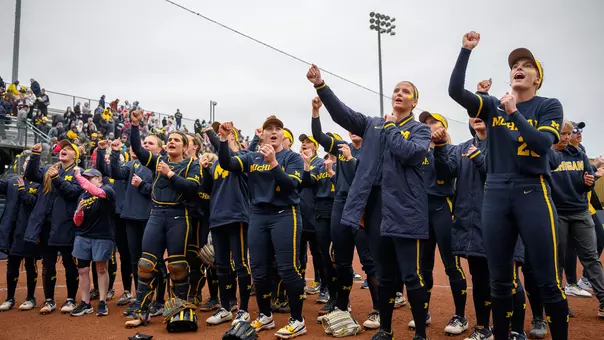 Softball The Victors