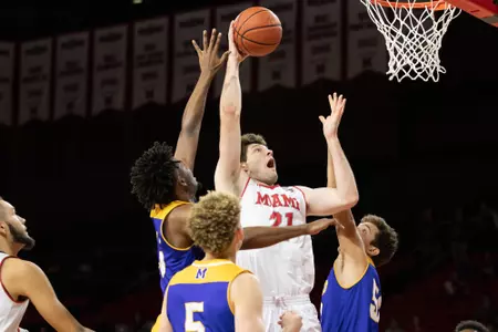 D3219 Mens Basketball vs Midway