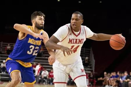 D3219 Mens Basketball vs Midway