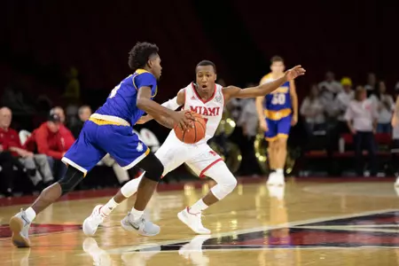 D3219 Mens Basketball vs Midway