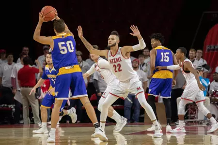 D3219 Mens Basketball vs Midway