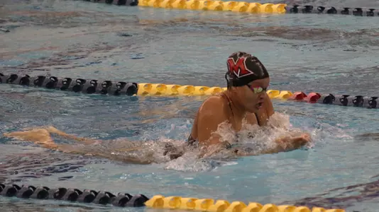 Camila Lins de Mello Action