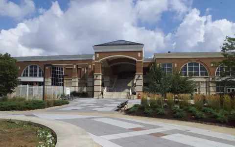 Nixon Aquatic Center