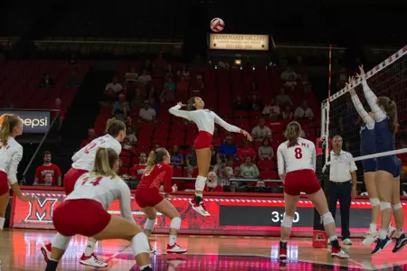 D1820 Volleyball vs UD