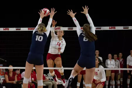D1820 Volleyball vs UD