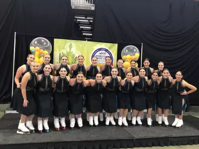 Collegiate Midwesterns Kiss-Cry