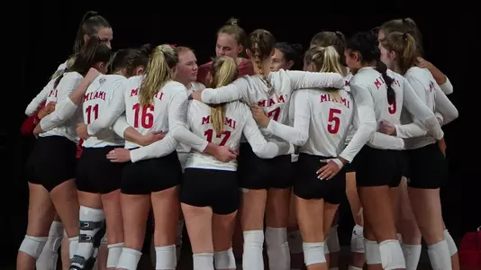 Team Huddle vs. BGSU