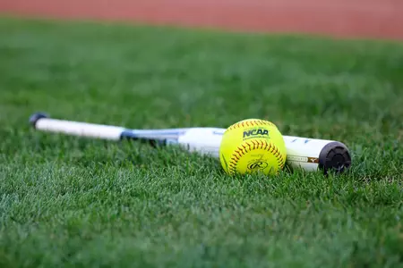 softball generic photo