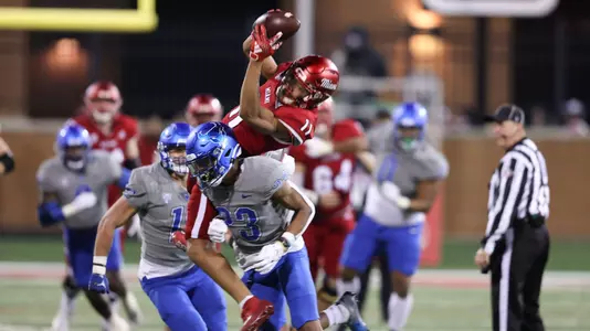 D3524 Football Vs Buffalo