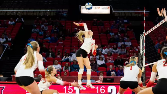 D2625 Volleyball vs BGSU