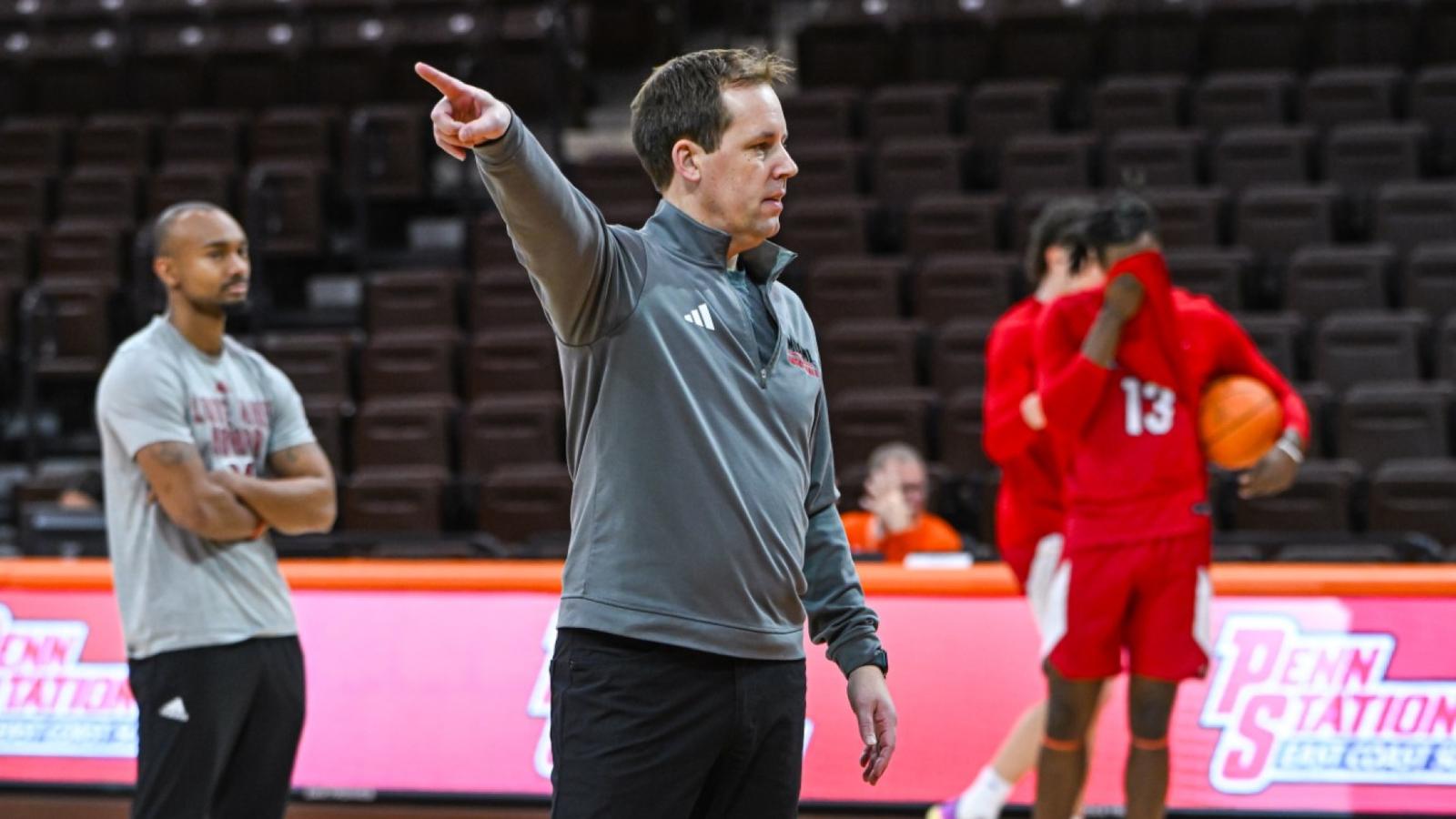 Former Tar Heel Jonathan Holmes Named a Silver Waves Media Most Impactful Mid Major Assistant Former Tar Heel Jonathan Holmes Named a Silver Waves Media Most Impactful Mid Major Assistant