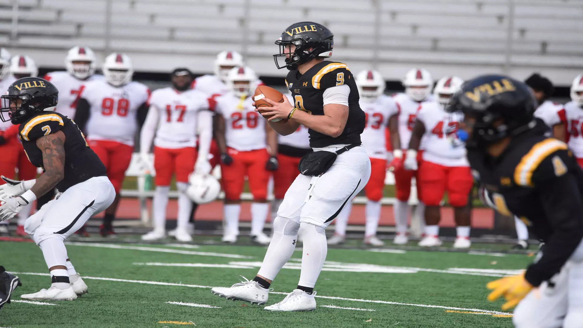 Football vs Edinboro