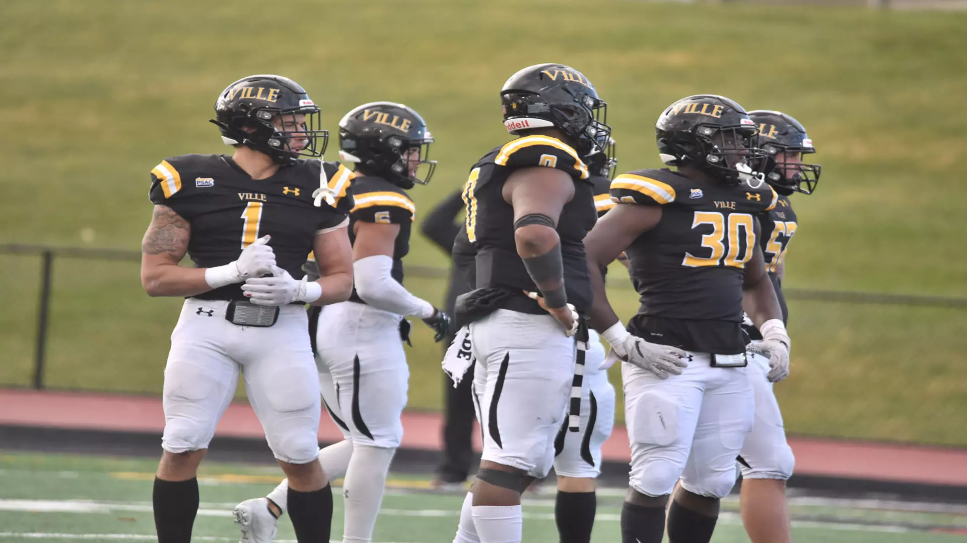 Football vs Edinboro