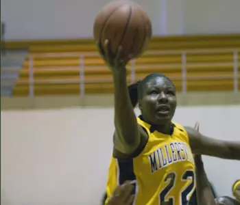 Women's Basketball Charges Past Slippery Rock, 60-48 Image