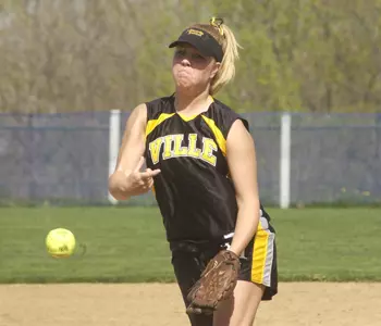Emily Flieger Pitching