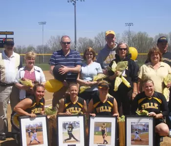 Softball Seniors 2009