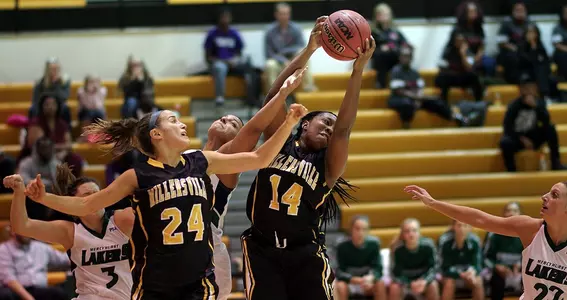 Women's basketball falls to Mercyhurst Image