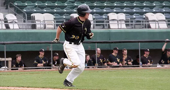 Anderson and Neff Power Marauders to Win in Series Finale Image