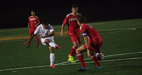 Men's soccer rebounds against Caldwell Image