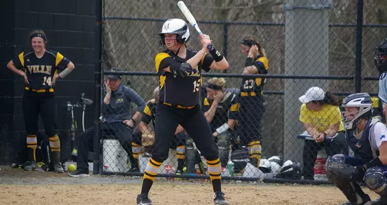 Softball sweeps USciences on the road Image