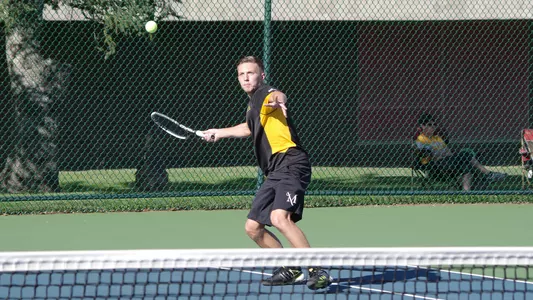 Men's Tennis Akerley