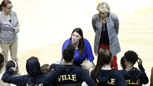 Women's Basketball Huddle