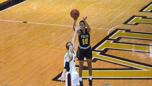 Lauren Lister vs. Edinboro