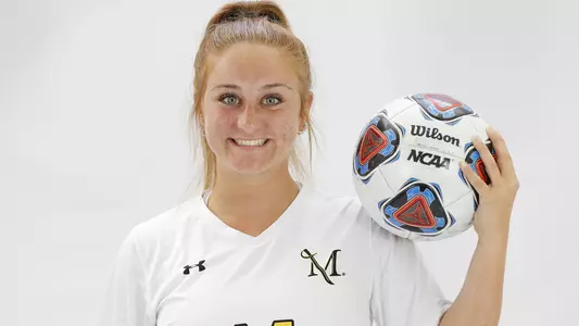 Alexis Glode Action 1