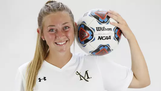 Bailey Hunt Action 1