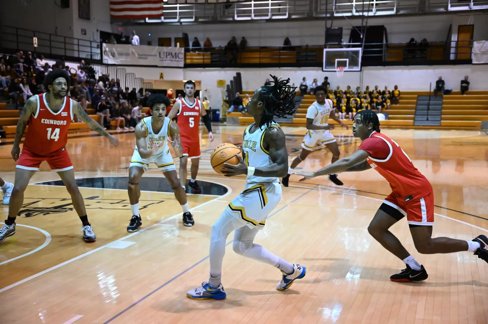 Men's Basketball vs Edinboro
