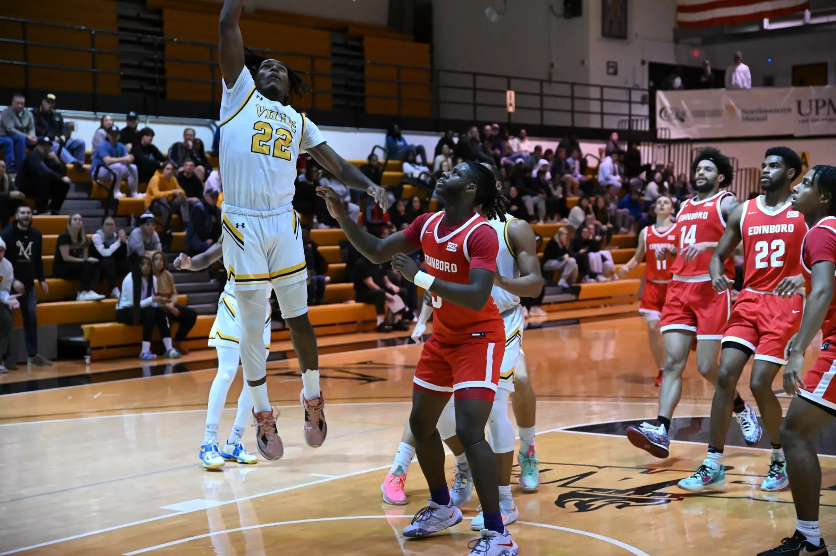 Men's Basketball vs Edinboro