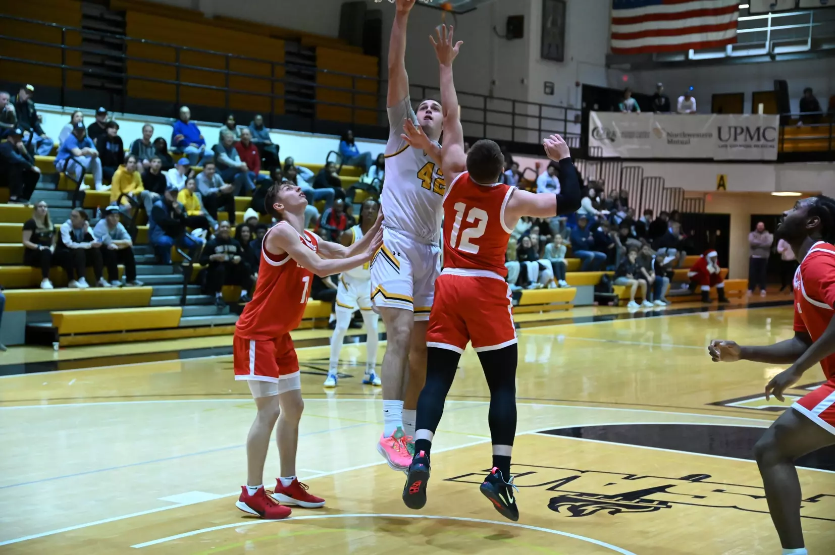 Men's Basketball vs Edinboro