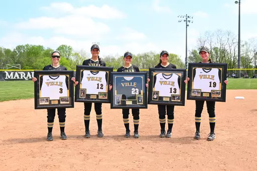 SOFTBALL26 SENIOR DAY