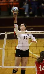Kelley Michnowicz led the Bears with eight kills and a .533 hitting percentage