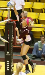 Andrea Beaty had 10 kills and hit .562