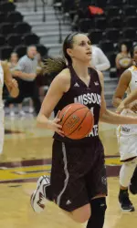 Kenzie Williams scored 24 points on 9-for-13 shooting